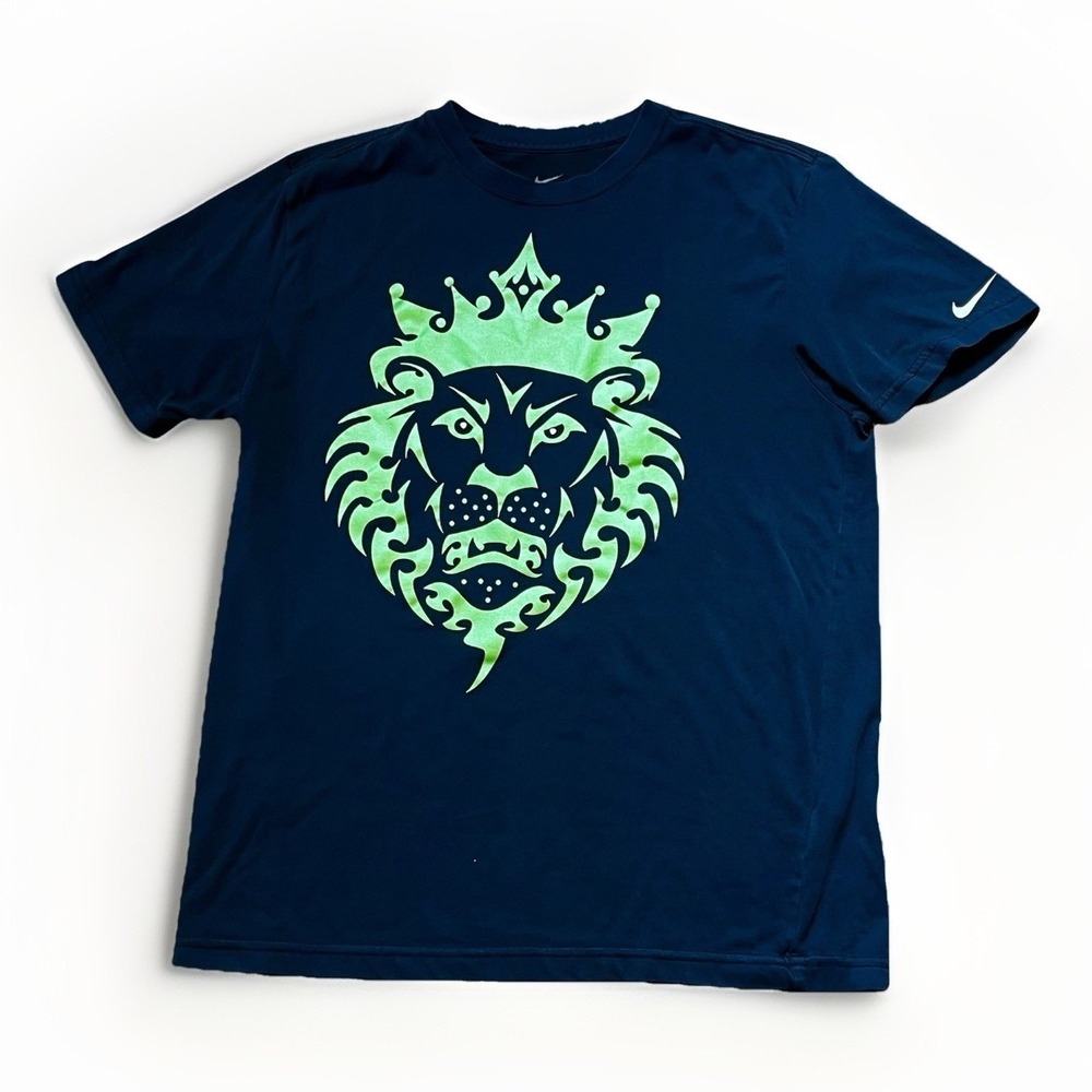 Vintage Nike T-Shirt Mens L King Lion LeBron James Graphic Black & Neon Green